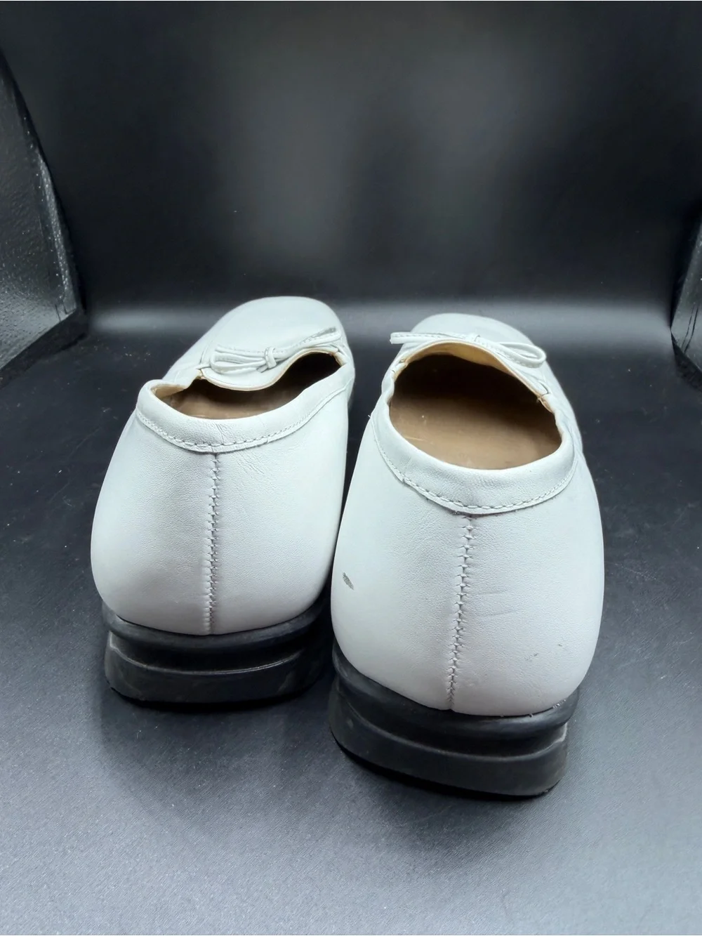 Cloud Nine West Women’s White Leather Bow Loafers